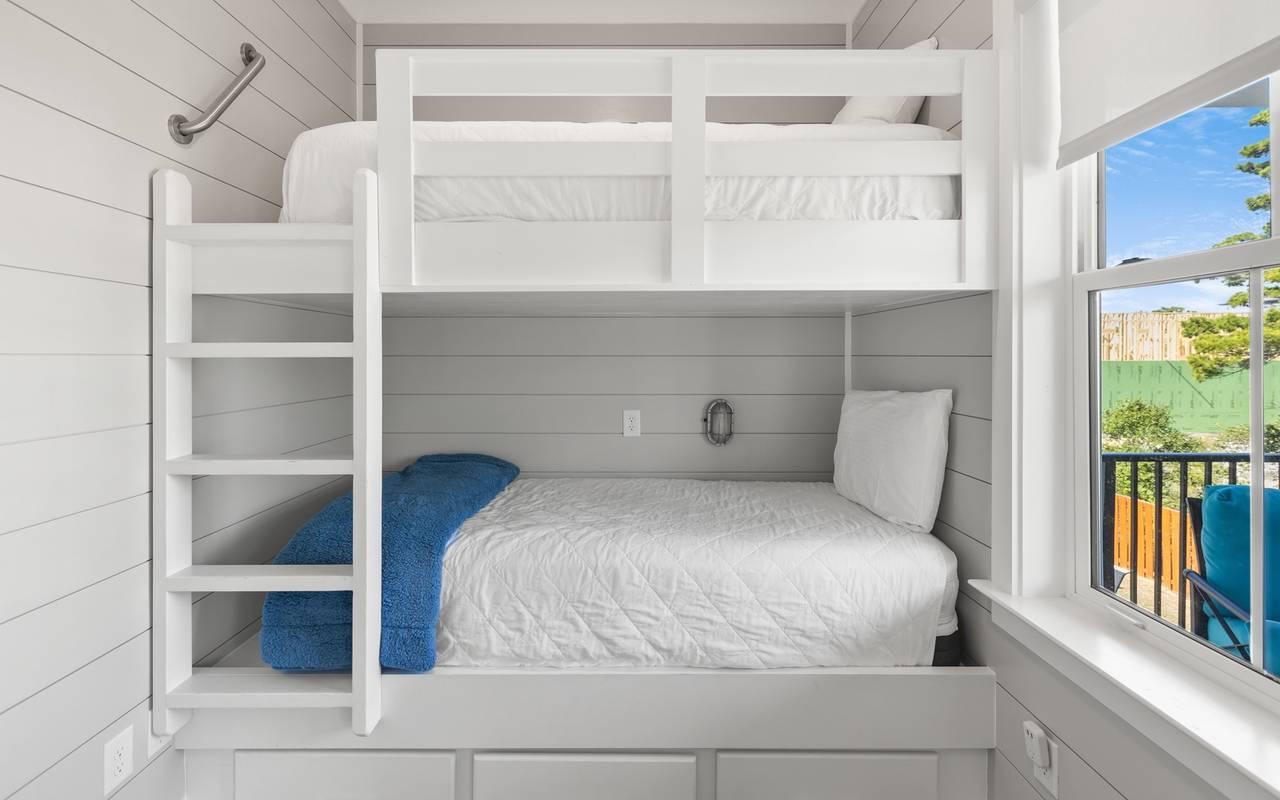 Changes in Latitude Changes in Latitude