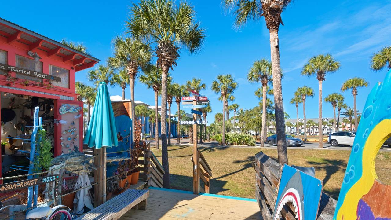 Gulf Place Grounds Gulf Place Grounds