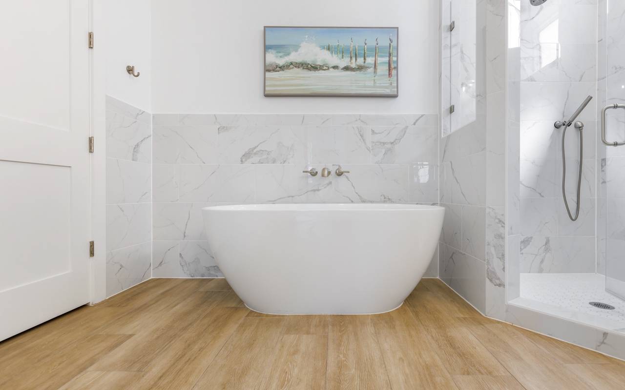 Lynda Lou's Lynda Lou's