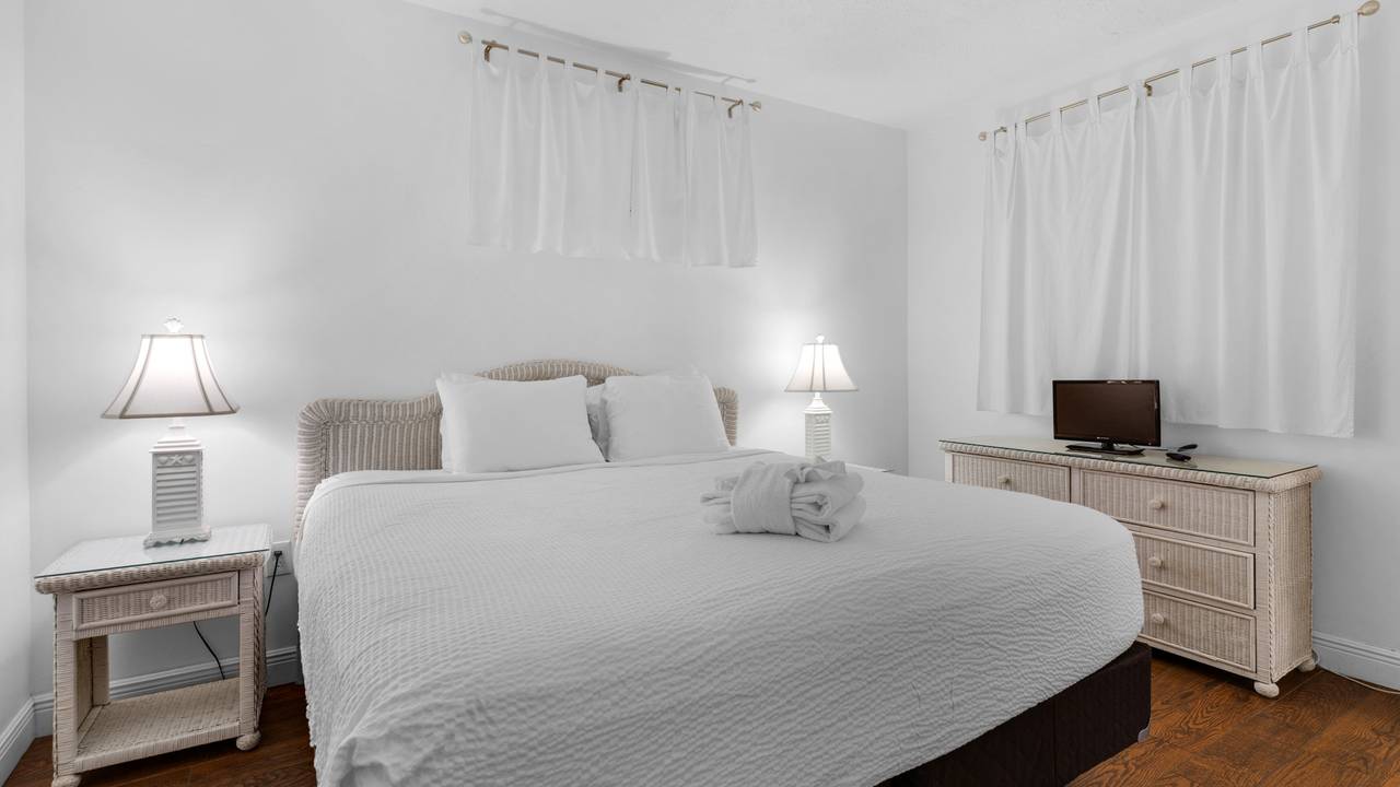 Emerald Hill 3 - Emerald Hill 3 -