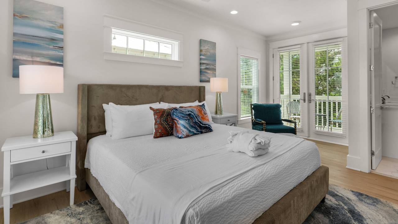 Sunset on Sawgrass - 2nd Floor Master Suite Bedroom Sunset on Sawgrass - 2nd Floor Master Suite Bedroom