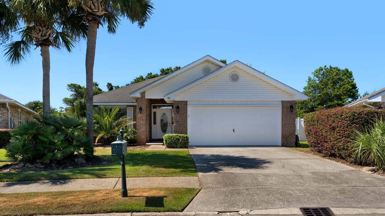 Sweet Retreat - Front House Sweet Retreat - Front House