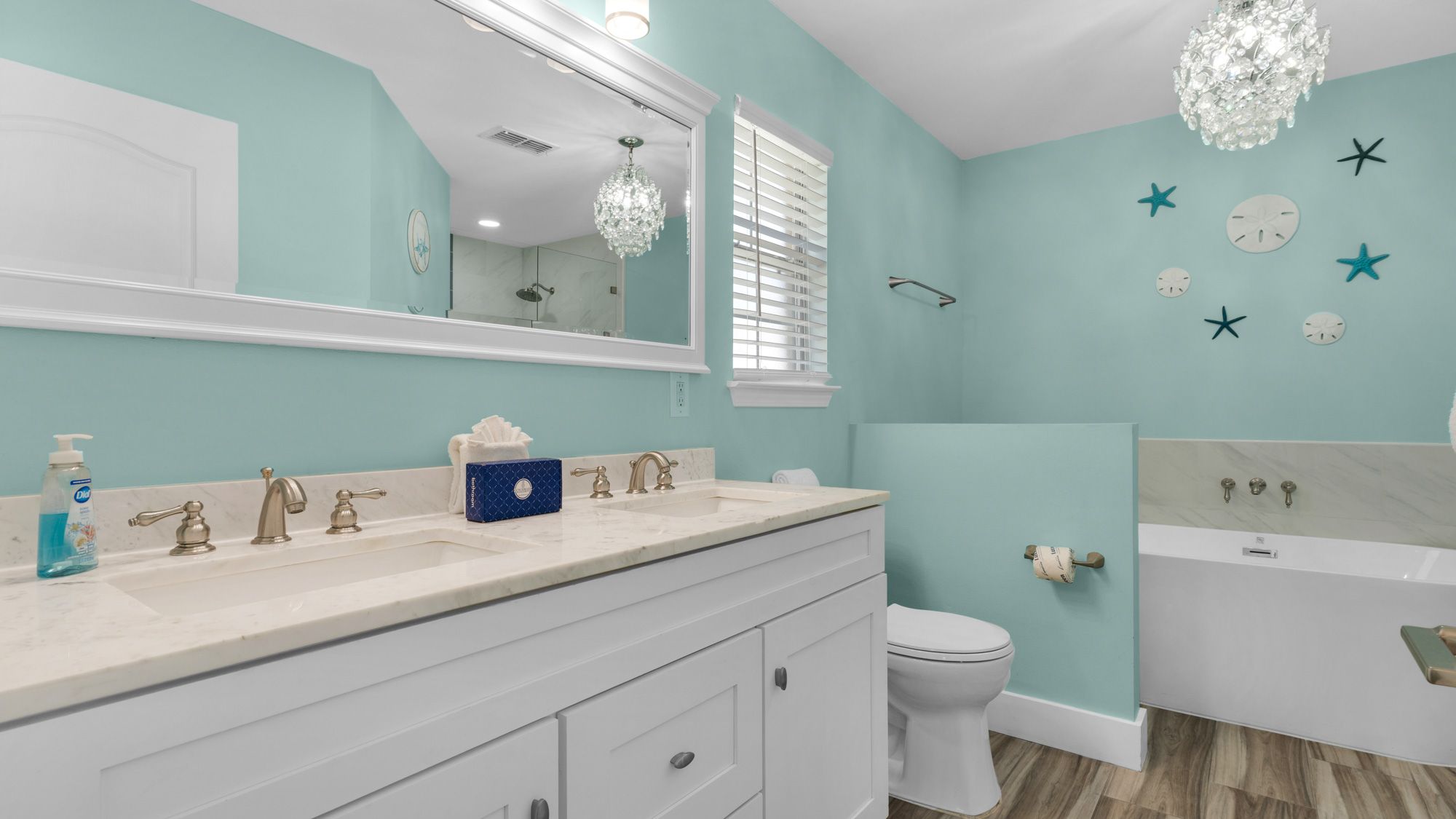 Sweet Retreat - Private Bathroom