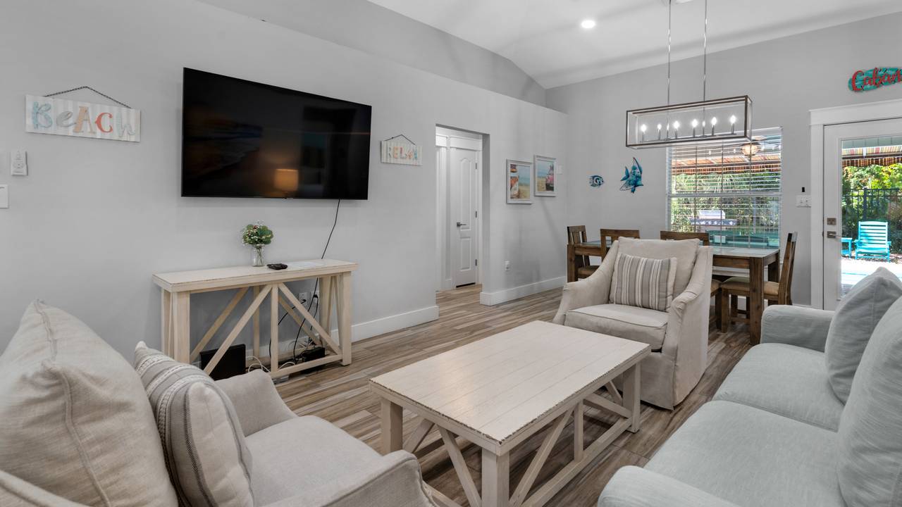 Sweet Retreat - Living Area Sweet Retreat - Living Area