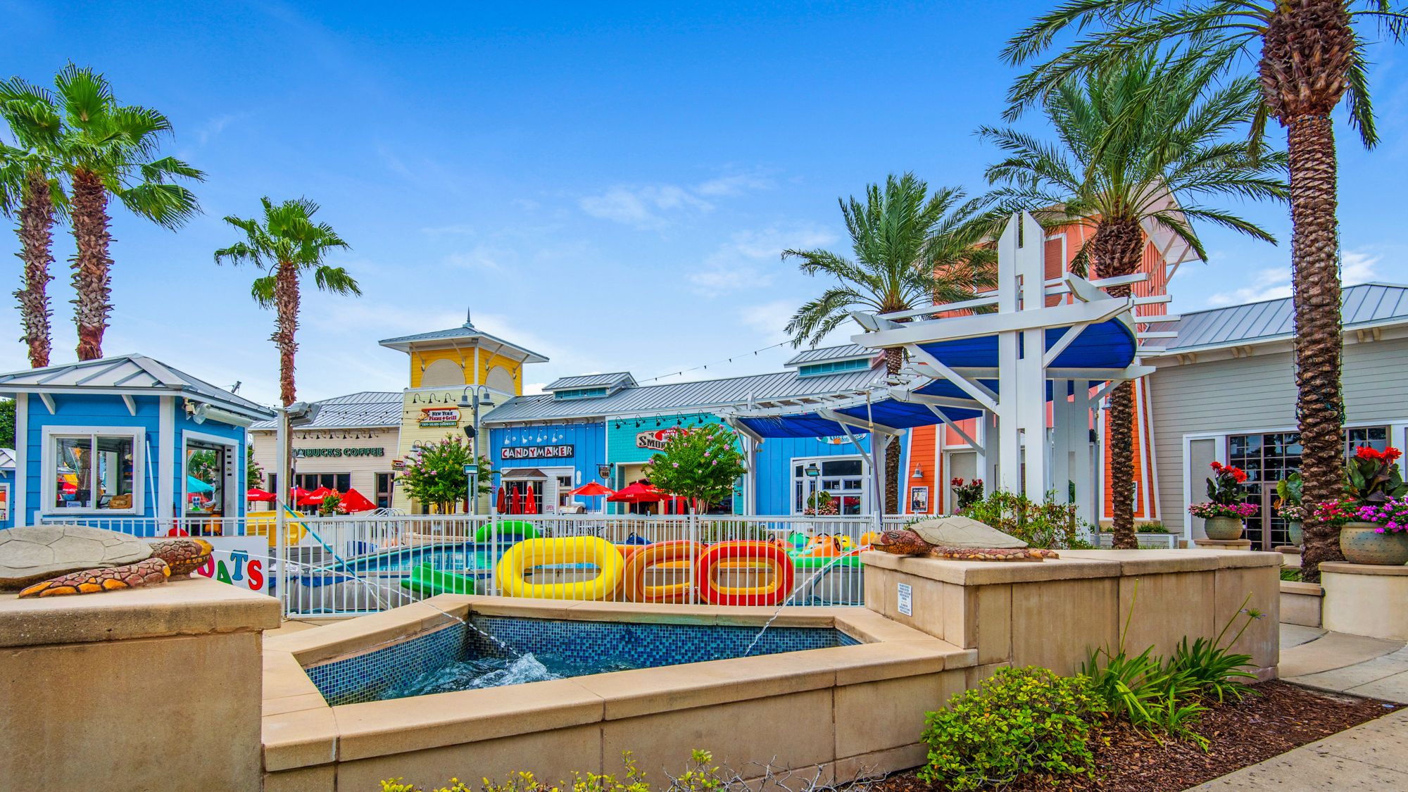 Pier Park Grounds and Amenities