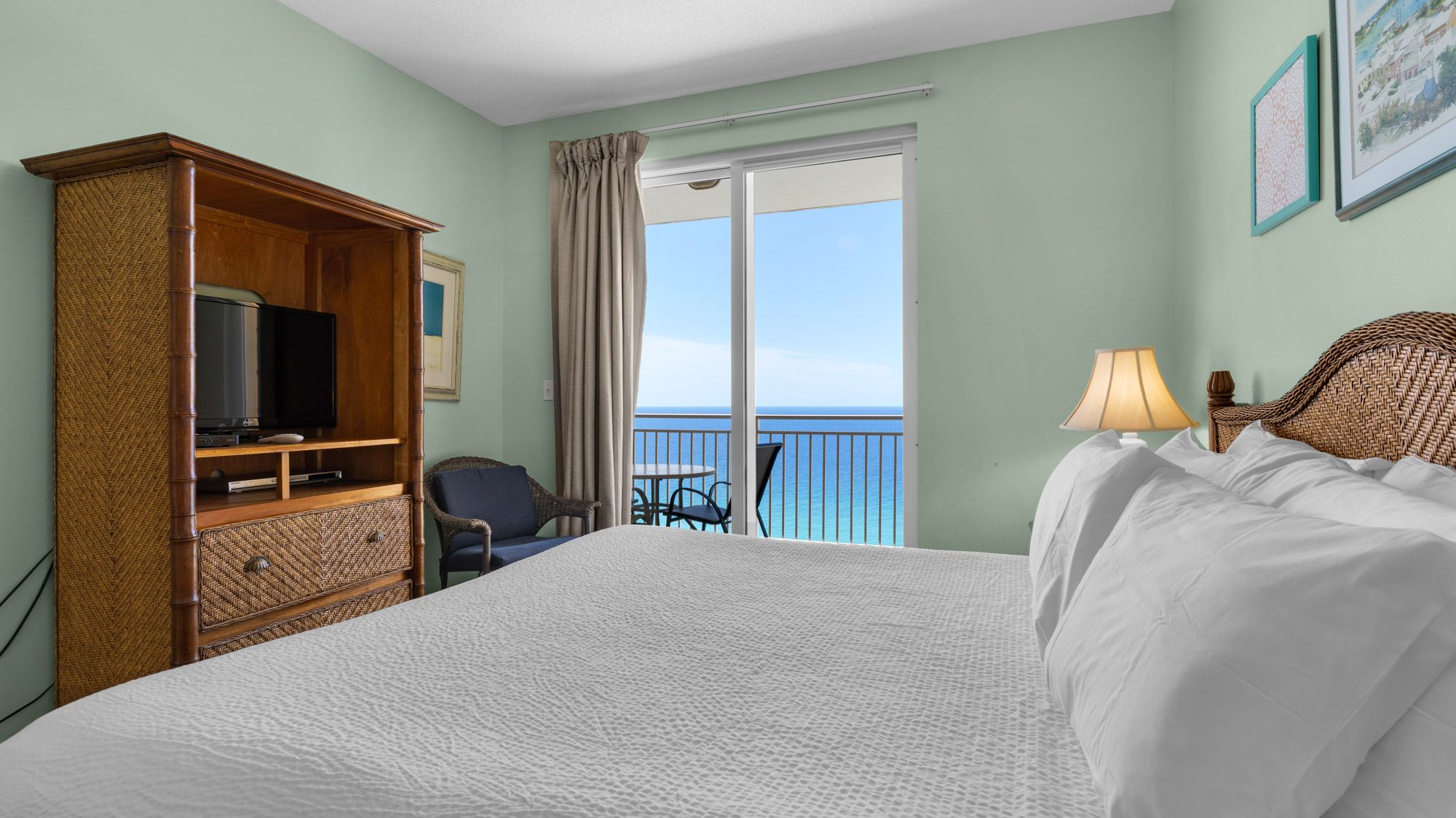 Sterling Reef 1604 - Bedroom w/ king bed, direct balcony access 