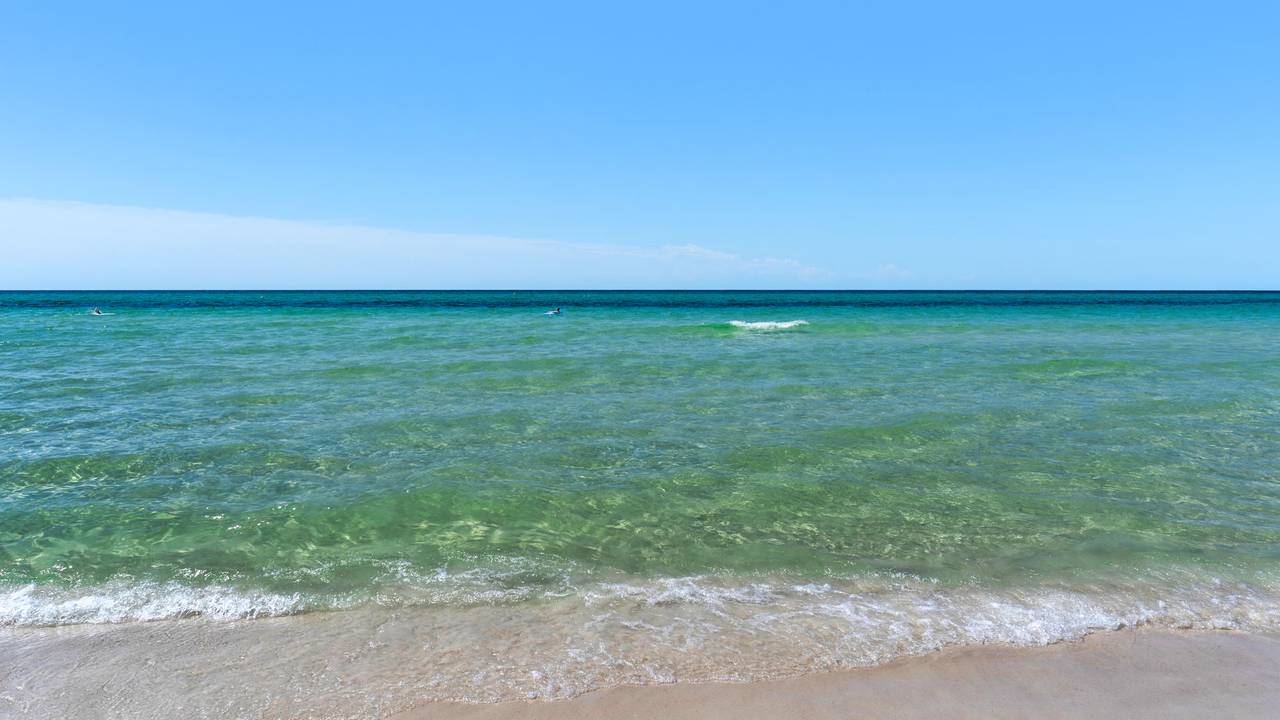 Sterling Reef Grounds & Amenities Sterling Reef Grounds & Amenities