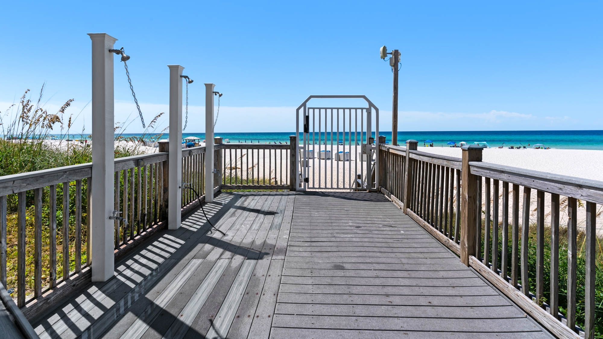 Sterling Reef Grounds & Amenities