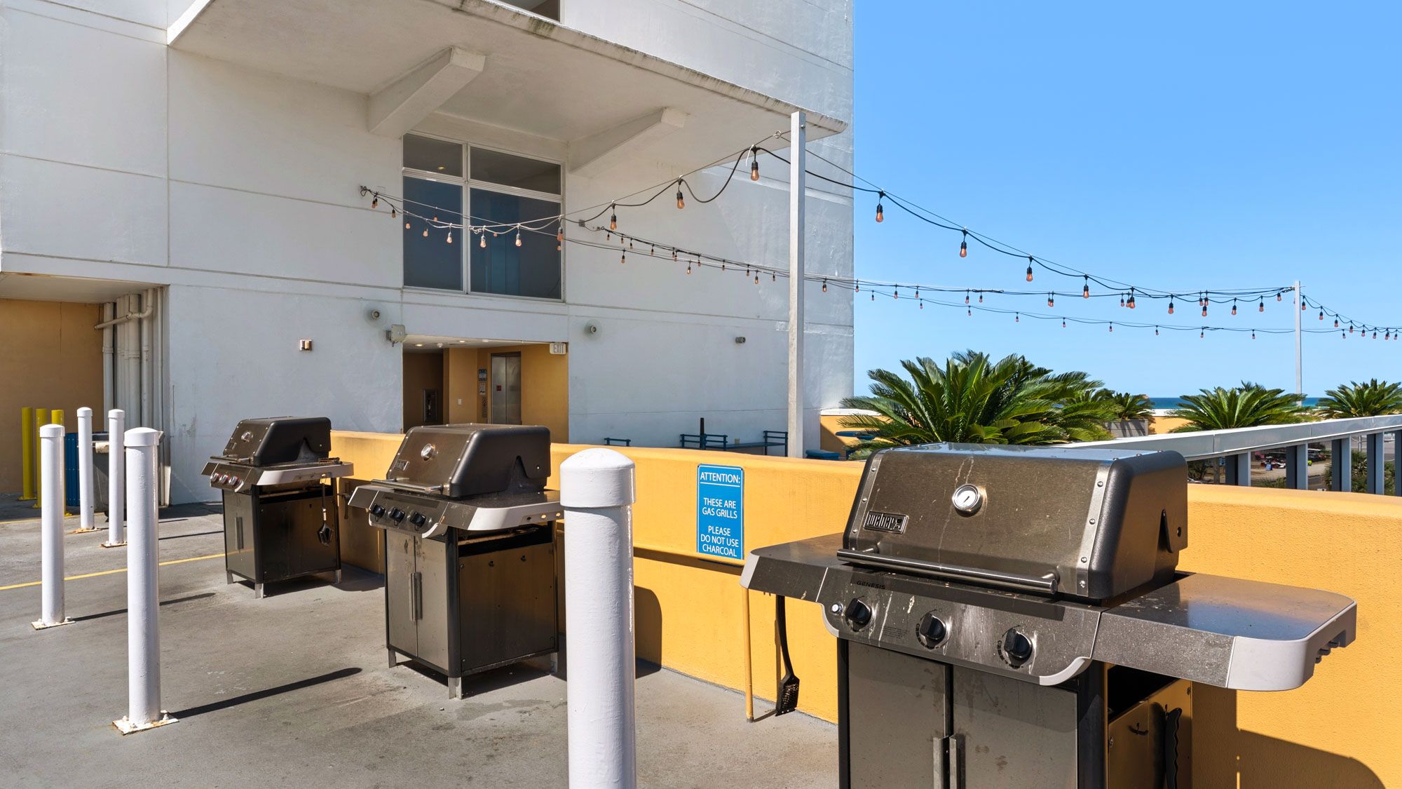 Sterling Reef Grounds & Amenities