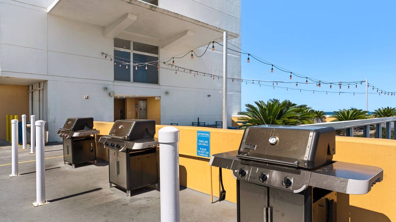 Sterling Reef Grounds & Amenities Sterling Reef Grounds & Amenities