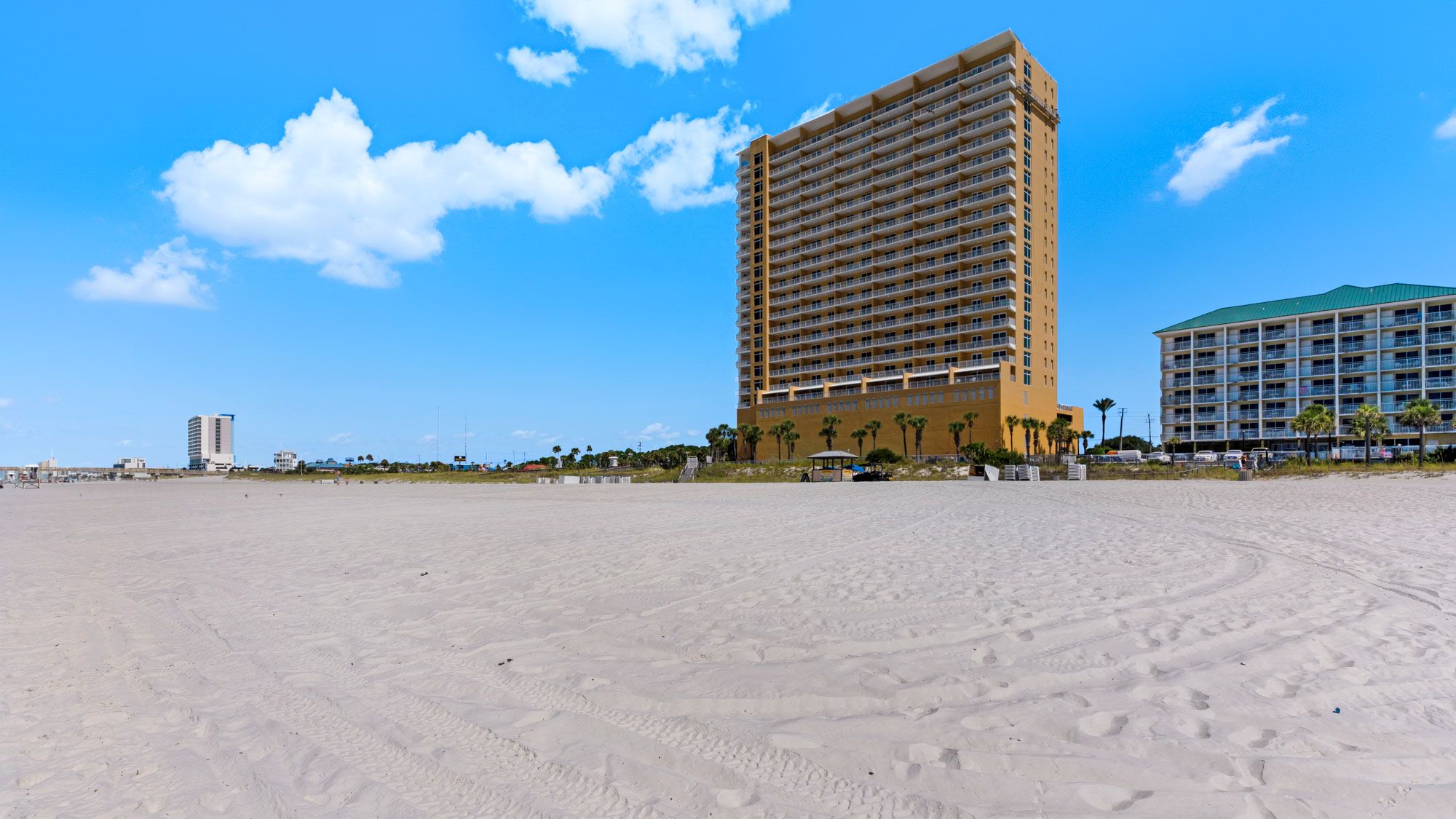 Sterling Reef Grounds & Amenities