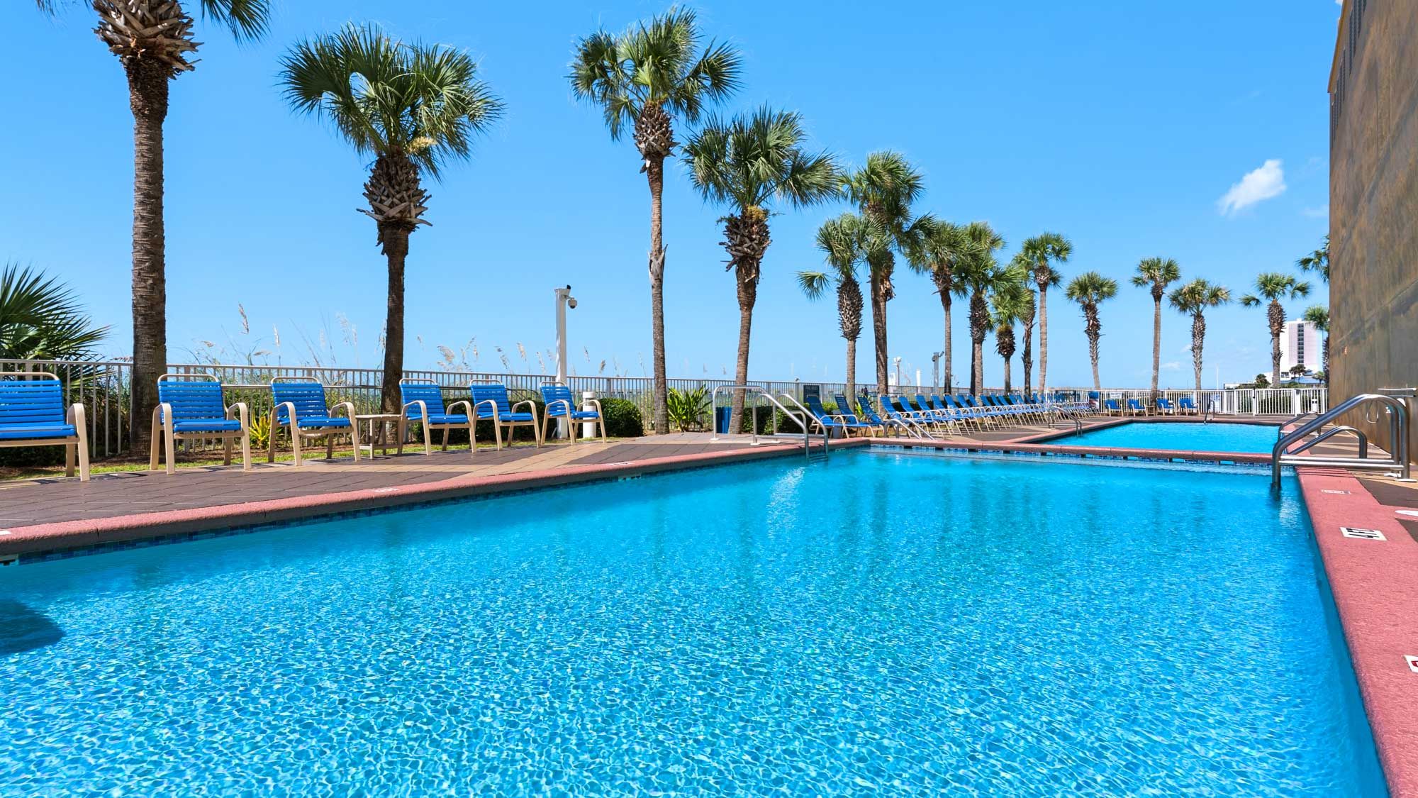 Sterling Reef Grounds & Amenities