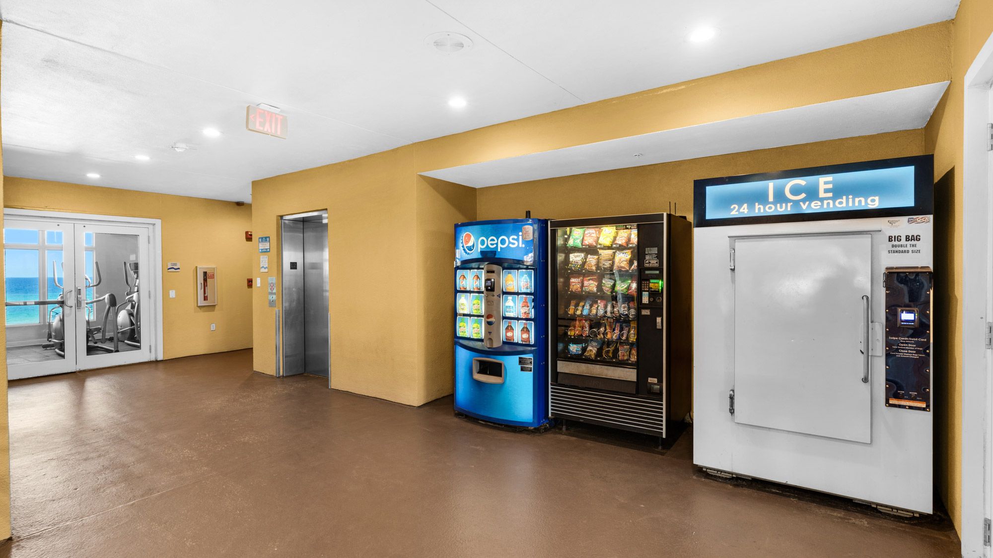 Sterling Reef Grounds & Amenities