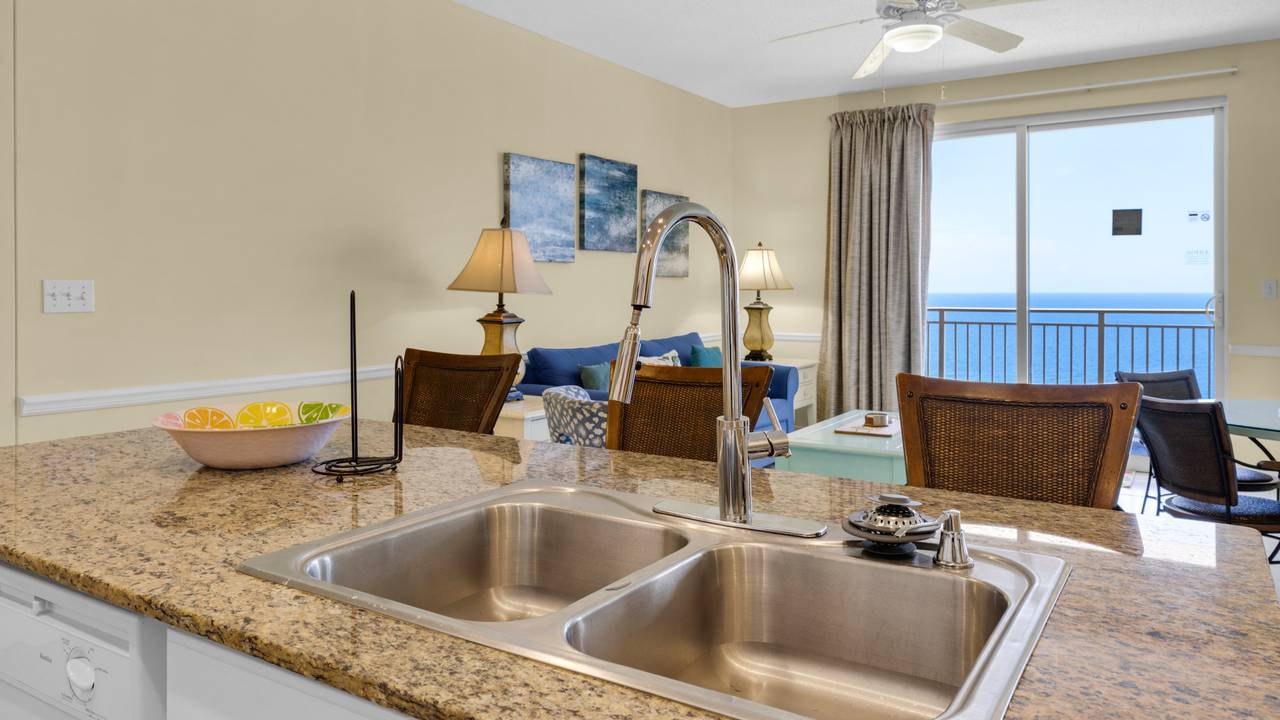 Sterling Reef 1604 - Kitchen area Sterling Reef 1604 - Kitchen area