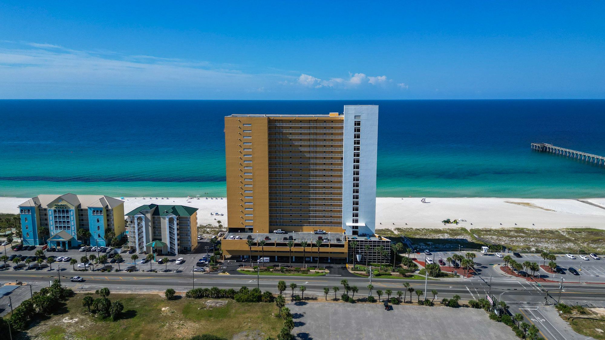 Sterling Reef Grounds & Amenities