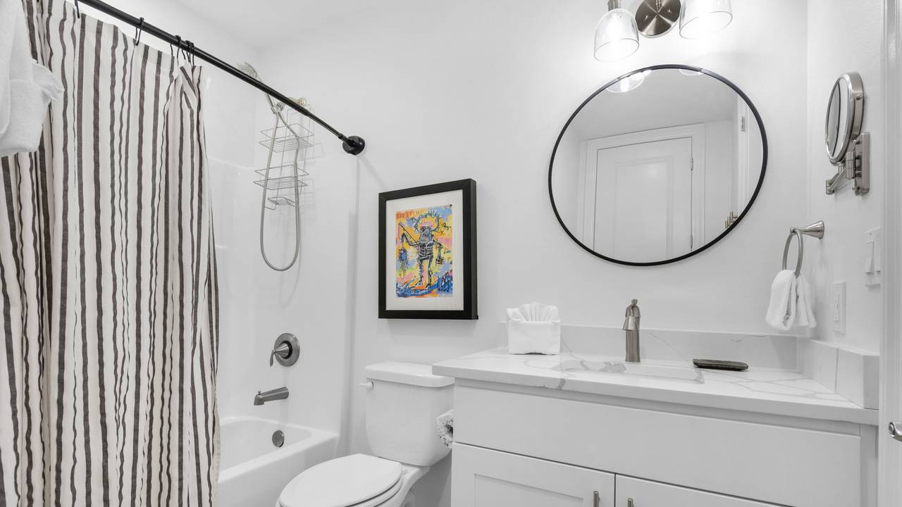 GPR101 Sugar Sands 30A - Guest Bathroom GPR101 Sugar Sands 30A - Guest Bathroom