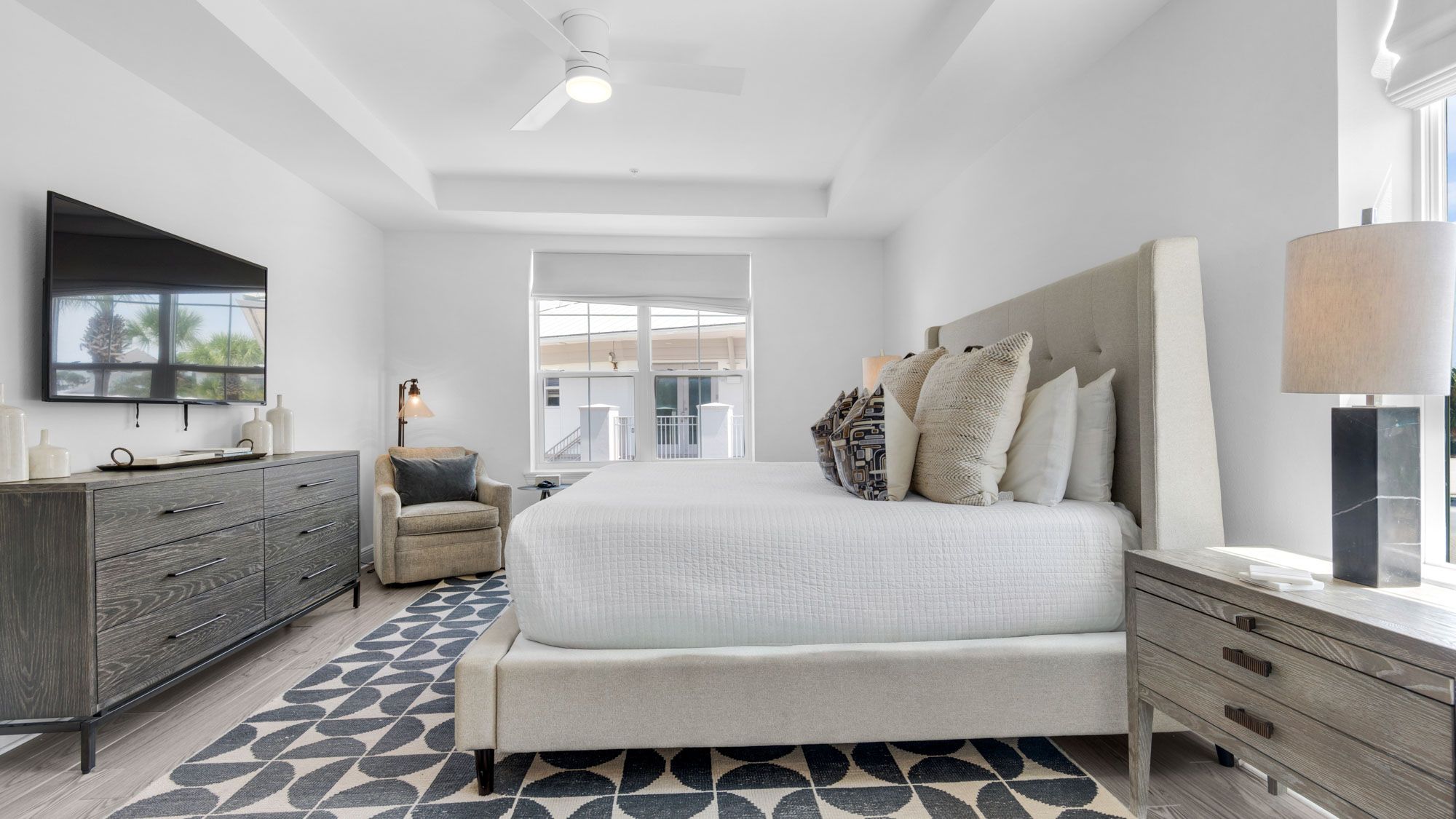 GPR101 Sugar Sands 30A - Primary bedroom w/ king bed