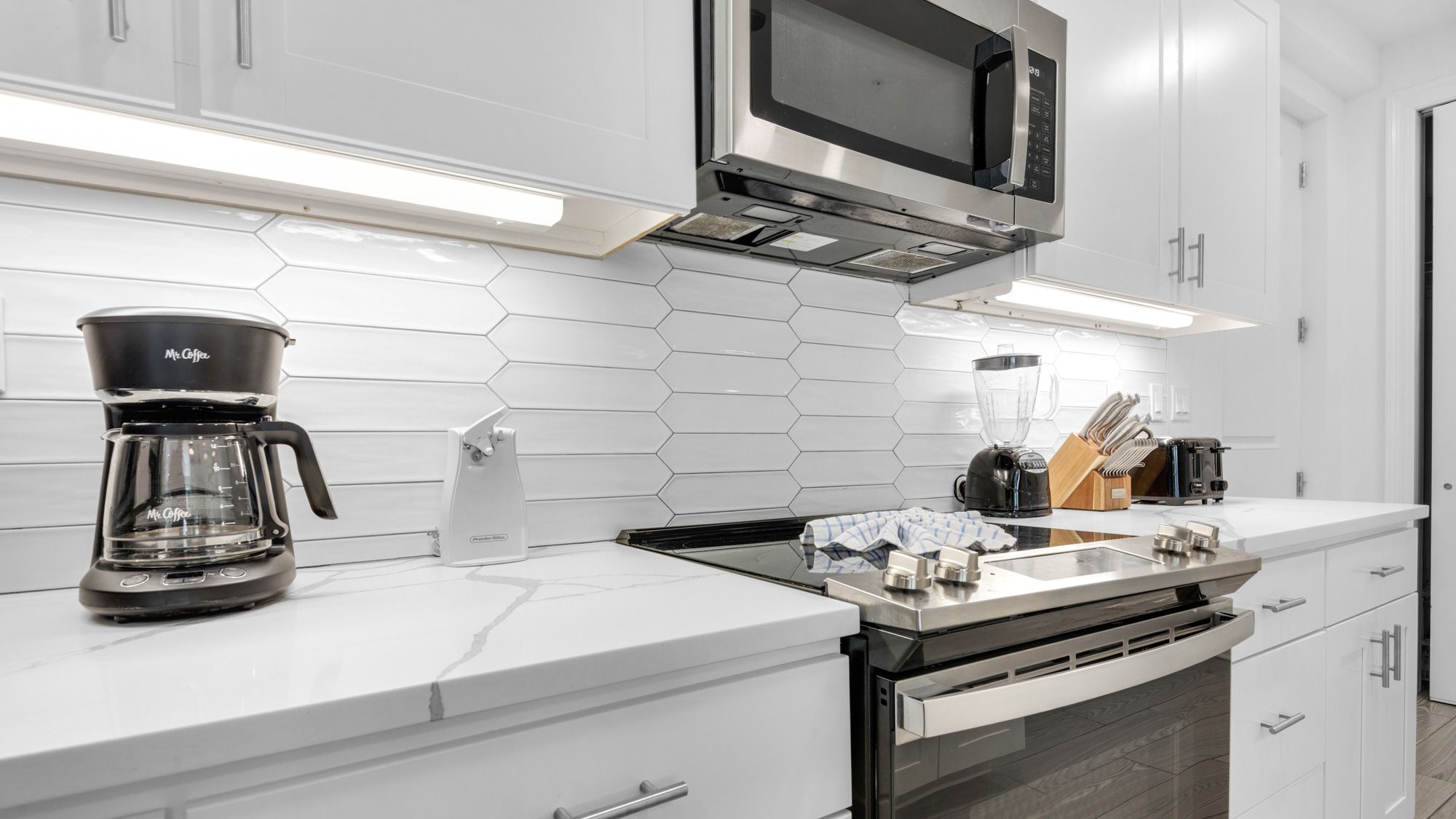 GPR101 Sugar Sands 30A - Kitchen area