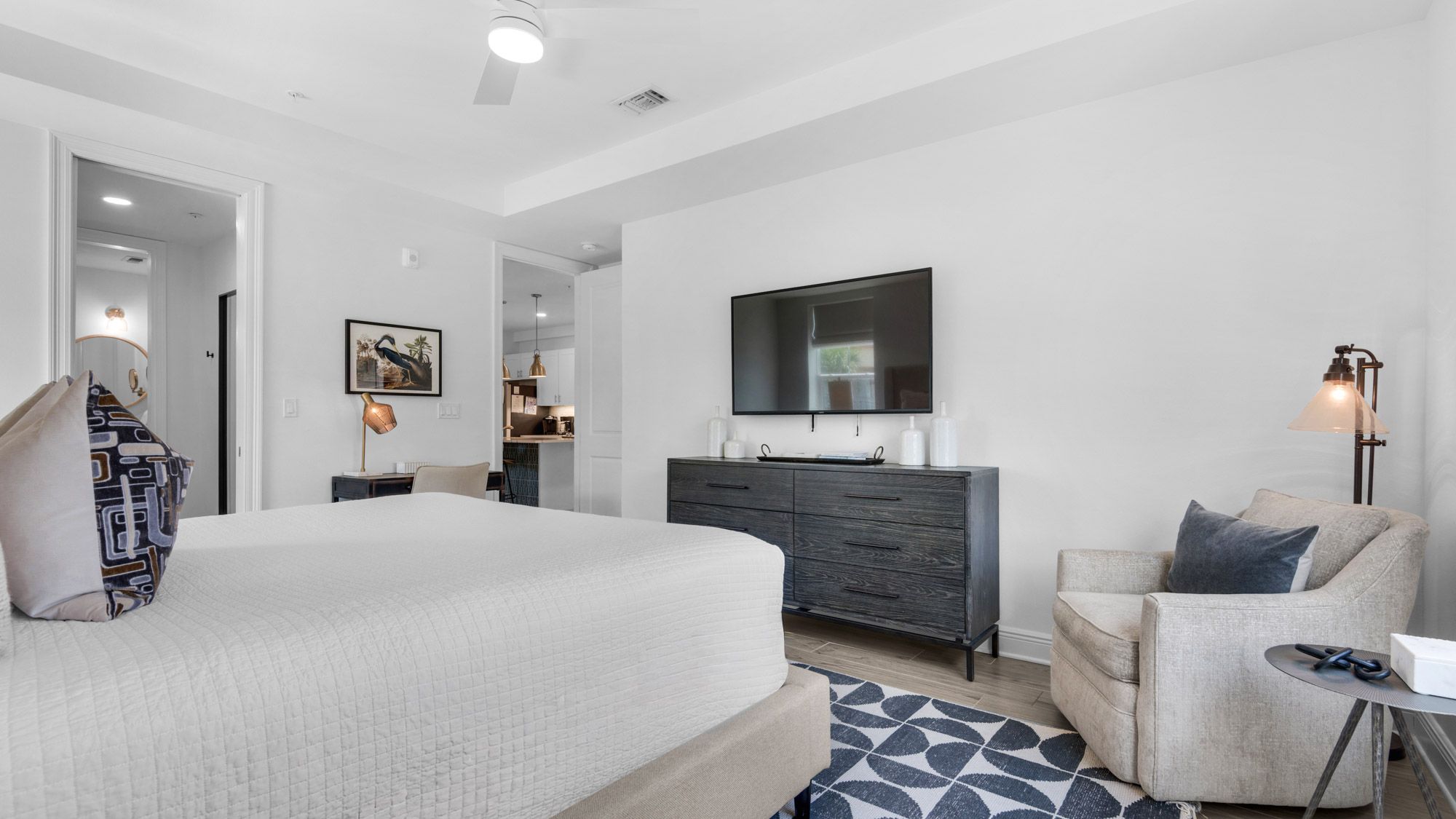 GPR101 Sugar Sands 30A - Primary bedroom w/ king bed