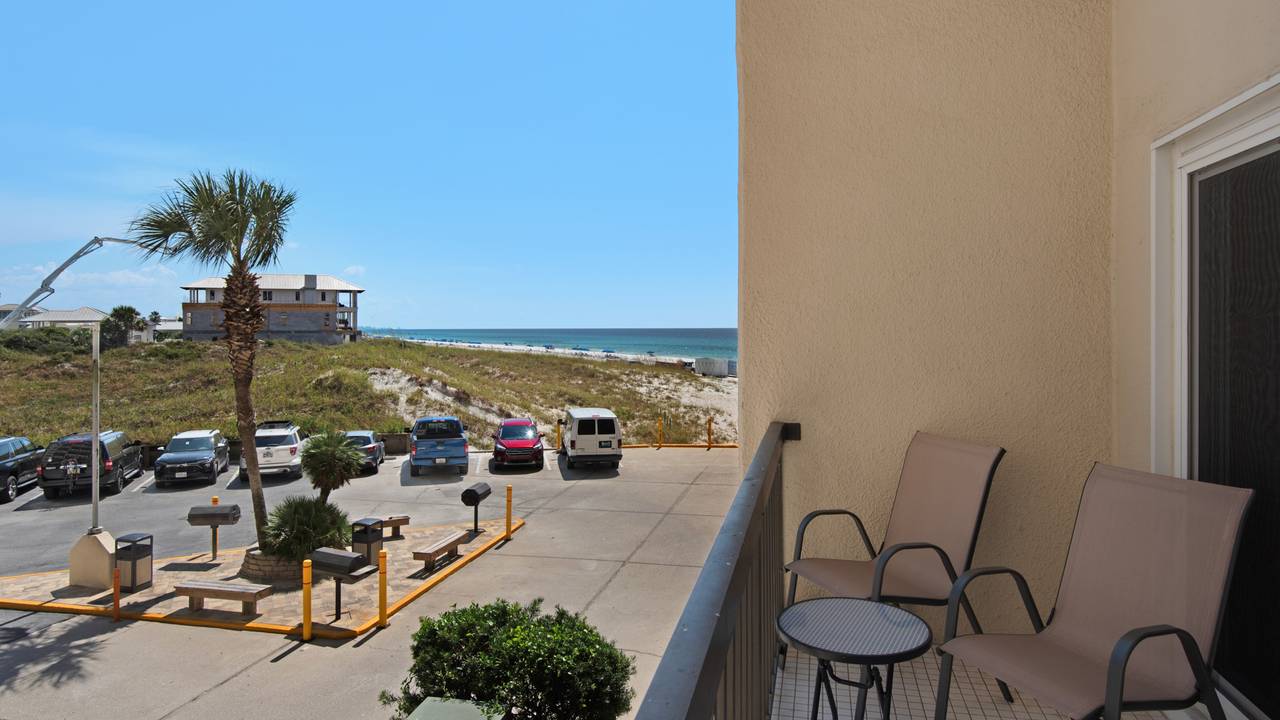 Pinnacle Port A113 - Balcony Pinnacle Port A113 - Balcony