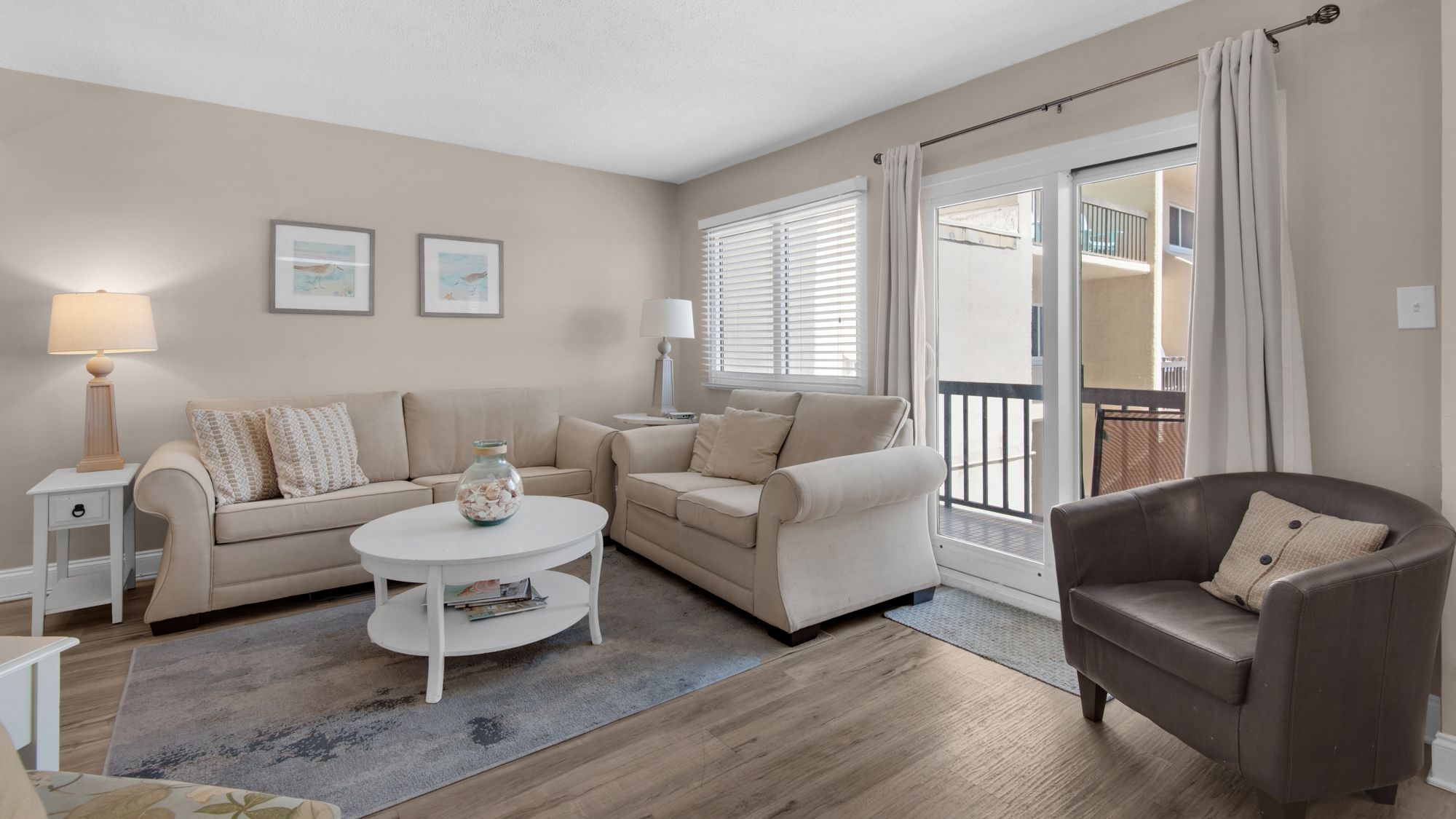 Pinnacle Port A113 - Living area