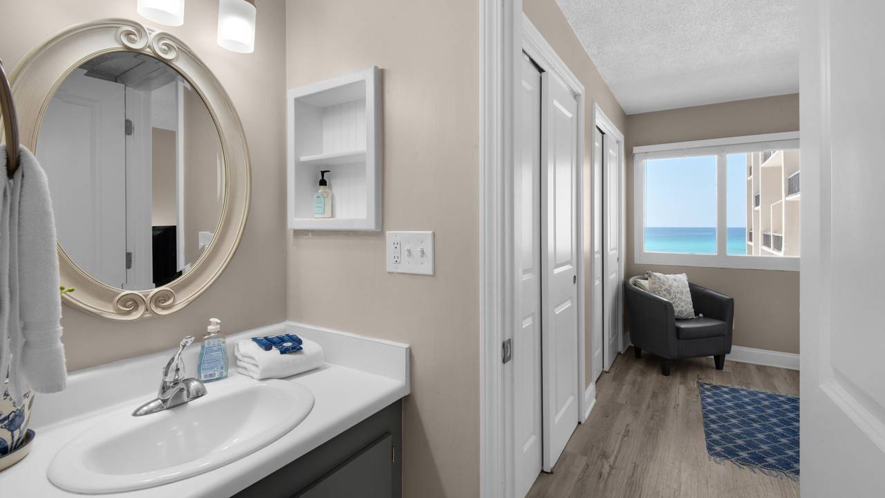 Pinnacle Port A113 - Private bathroom Pinnacle Port A113 - Private bathroom