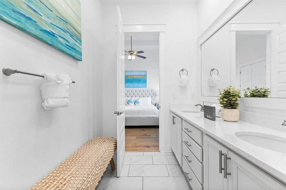 Prominence B - 30 Ray 