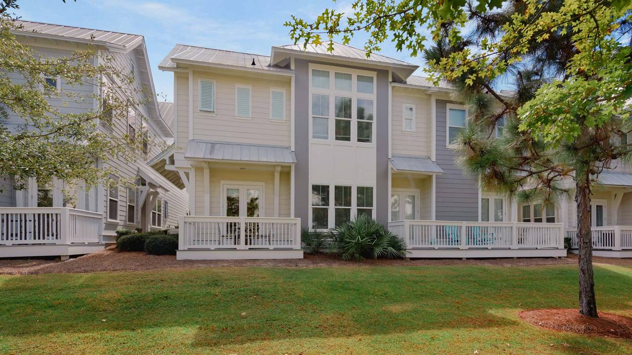 Prominence B - 30 Ray | Rear View Prominence B - 30 Ray | Rear View