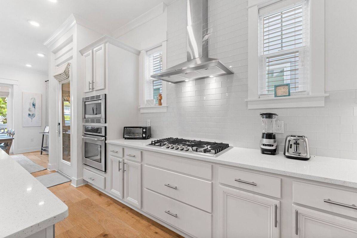 Prominence B - 30 Ray 