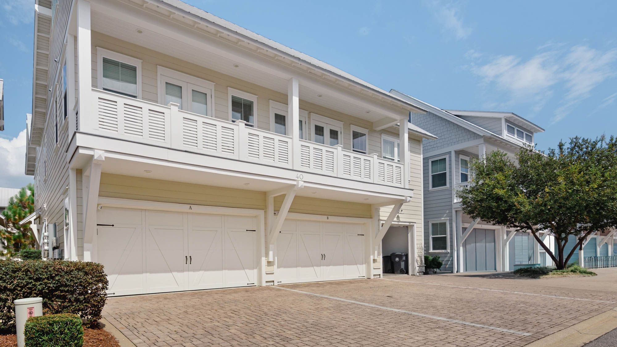 Prominence B - 30 Ray | Front view