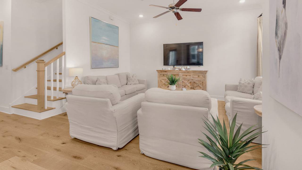 Prominence B - 30 Ray | Living area Prominence B - 30 Ray | Living area