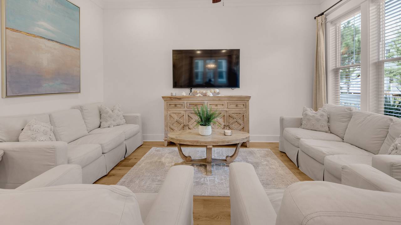 Prominence B - 30 Ray | Living area Prominence B - 30 Ray | Living area