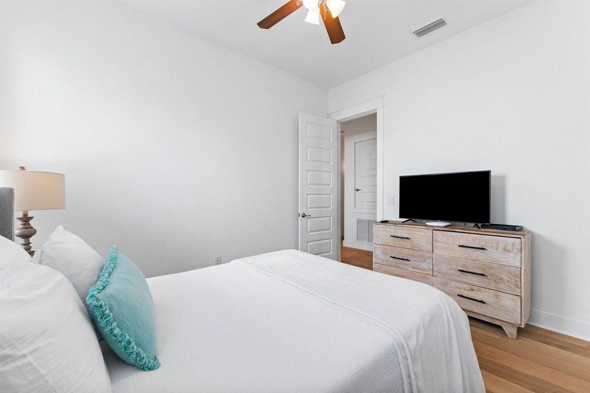 Prominence B - 30 Ray 