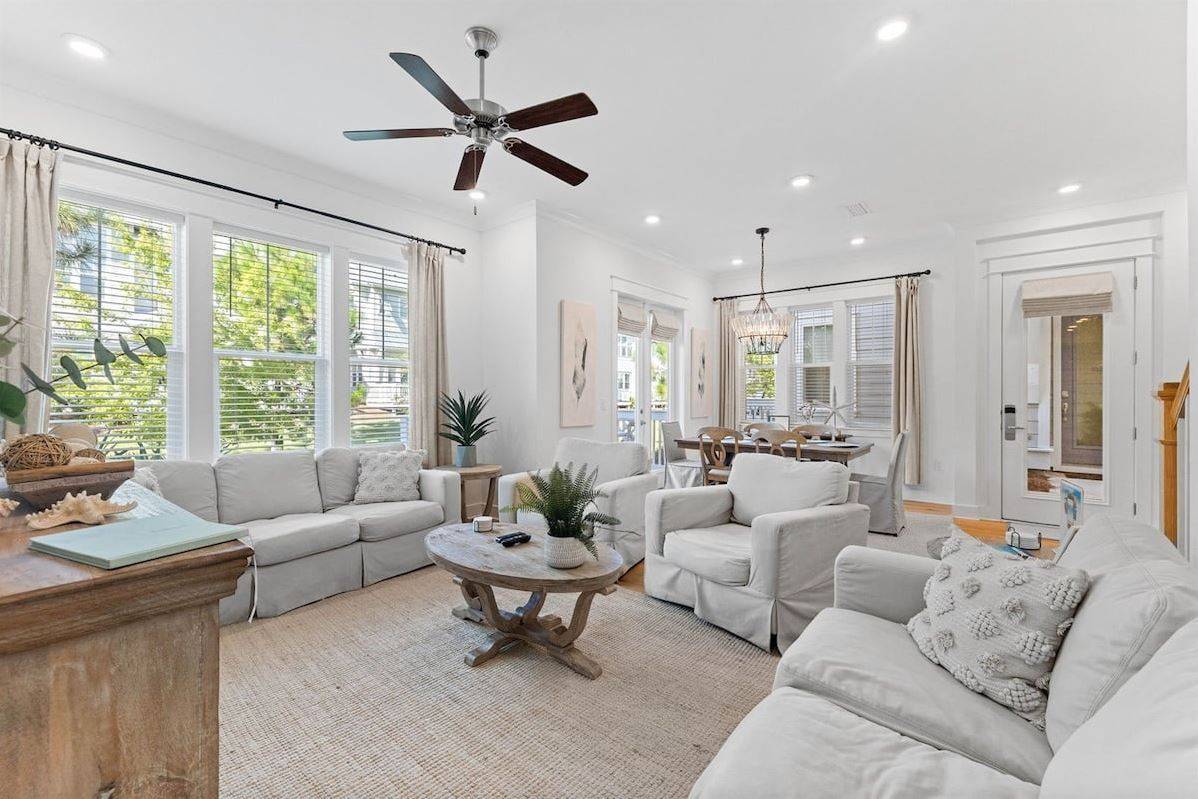 Prominence B - 30 Ray 