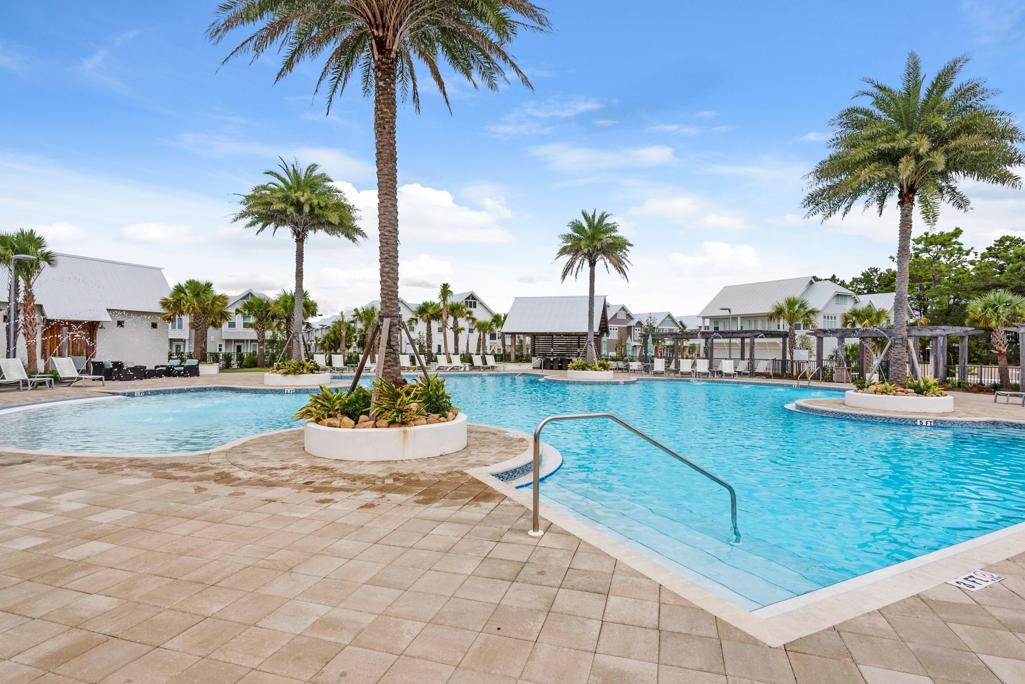 Prominence on 30A Amenities