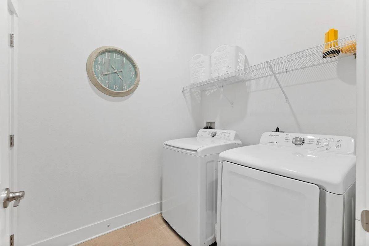 Prominence B - 30 Ray 