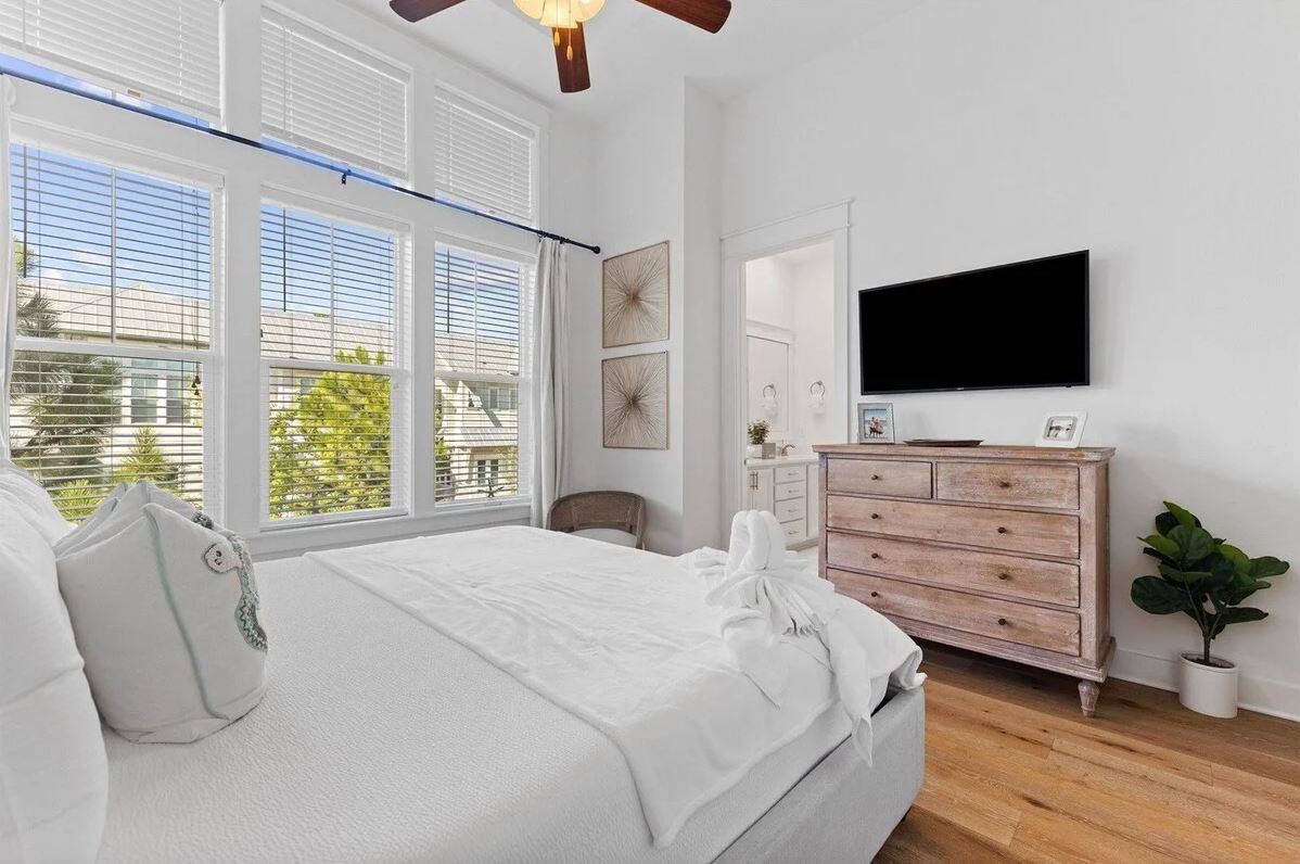 Prominence B - 30 Ray 