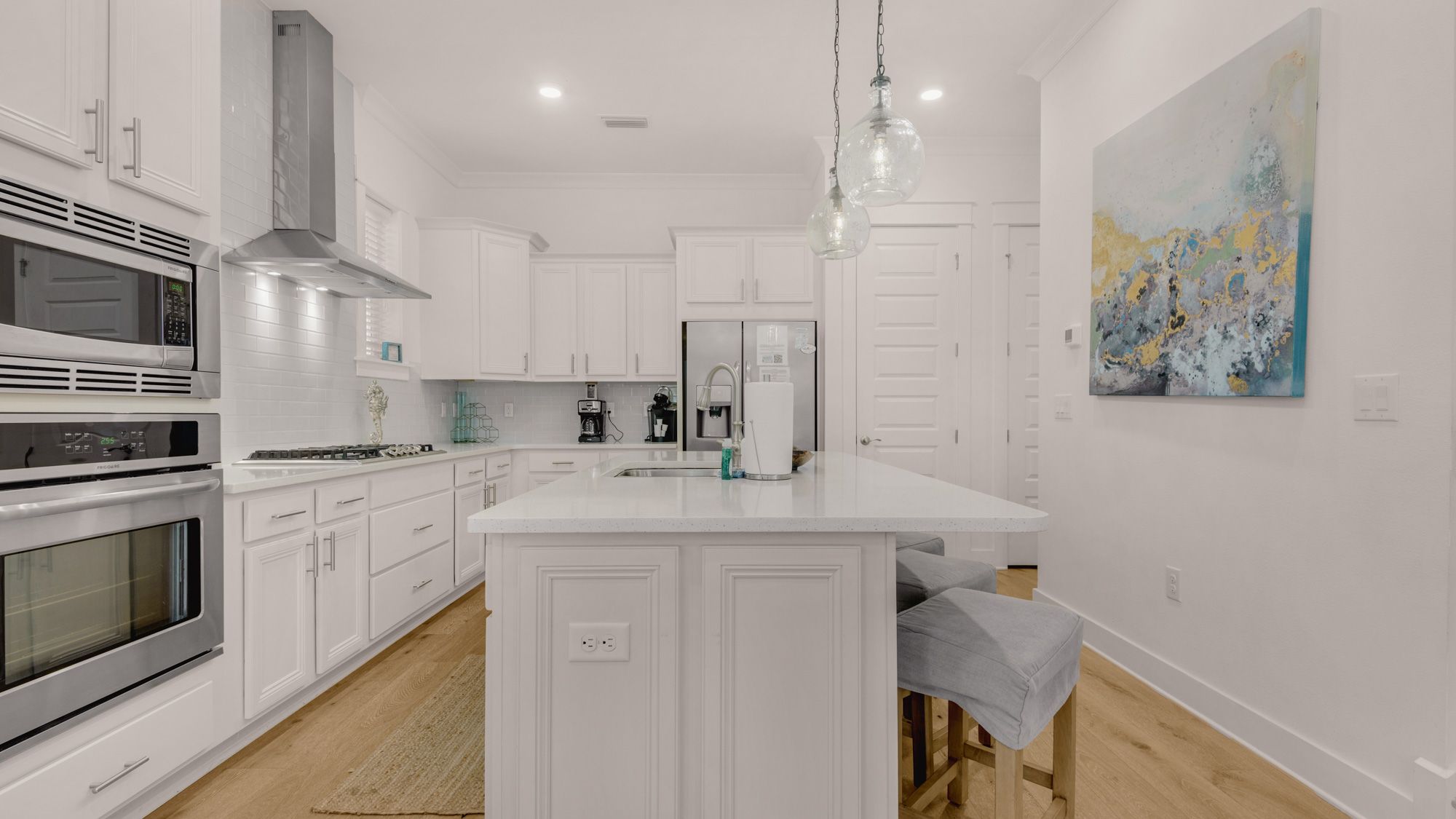 Prominence B - 30 Ray | Kitchen area