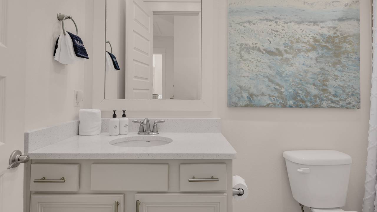 Prominence B - 30 Ray | Shared bathroom Prominence B - 30 Ray | Shared bathroom