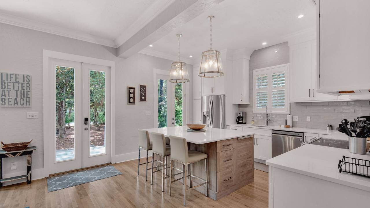 Magnolia Breeze - Kitchen Magnolia Breeze - Kitchen