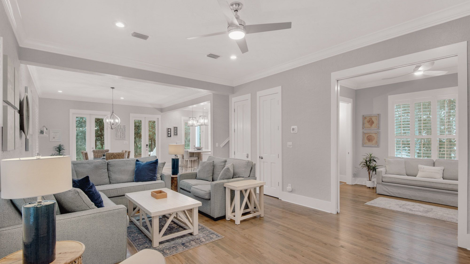 Magnolia Breeze - Living area