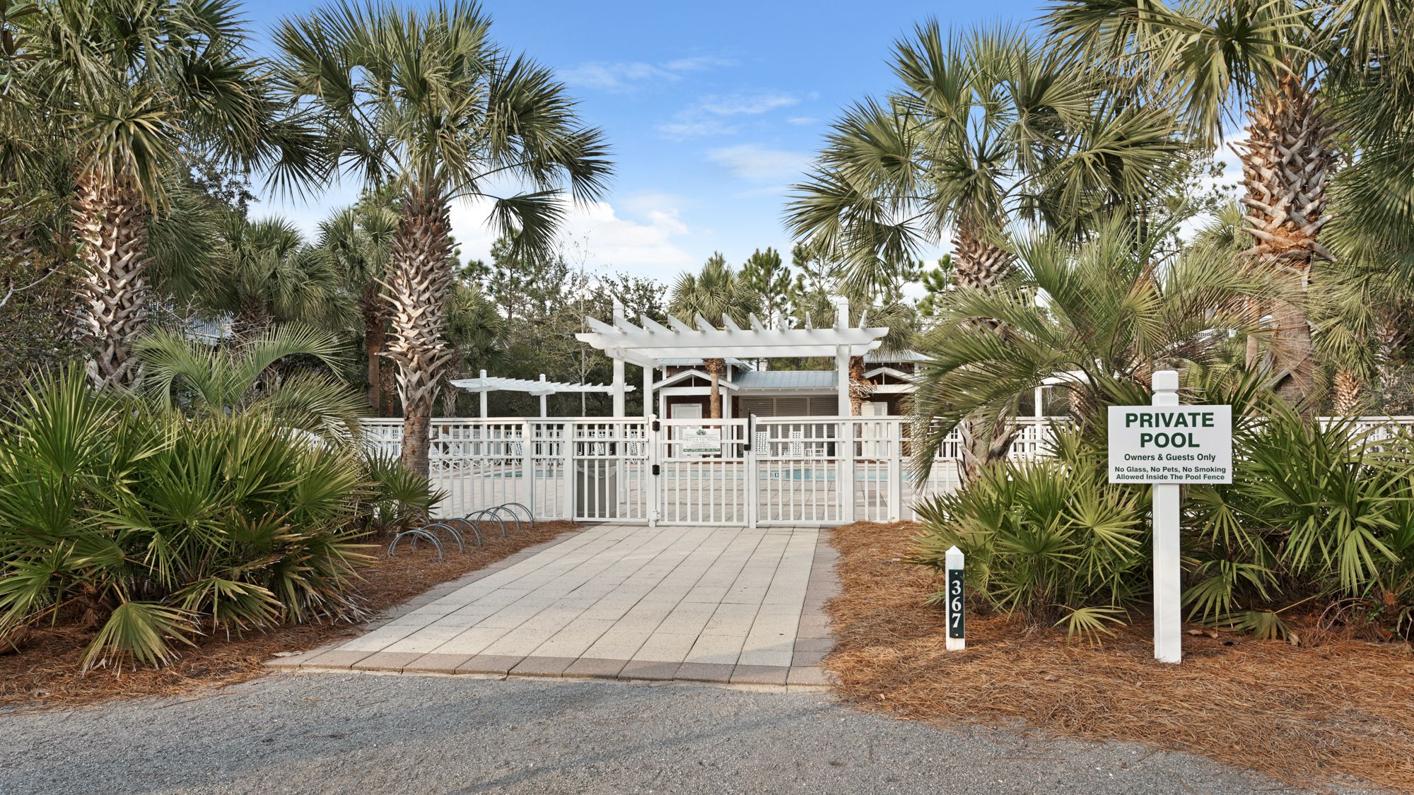 Grove By The Sea - Grounds and Amenities