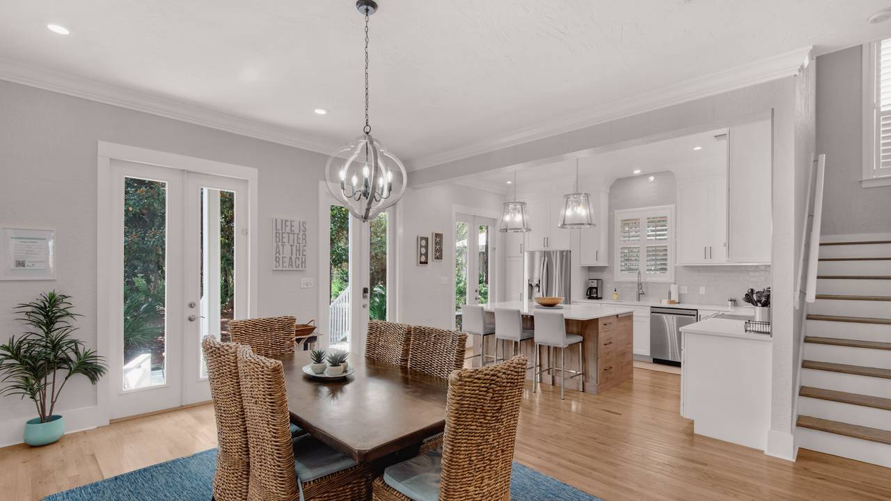 Magnolia Breeze - Dining into Kitchen Magnolia Breeze - Dining into Kitchen