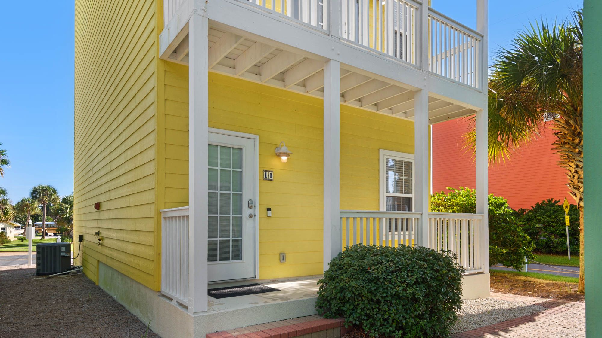 PPPP - Summertowne 10 | Front Patio