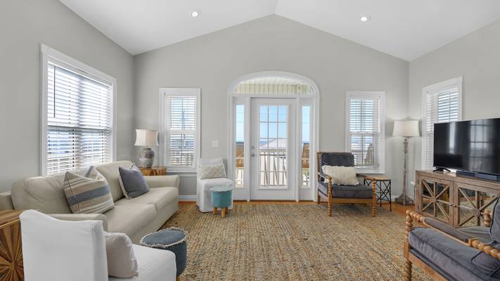 PPPP - Summertowne 10 | Living Area w/ Ocean Views PPPP - Summertowne 10 | Living Area w/ Ocean Views