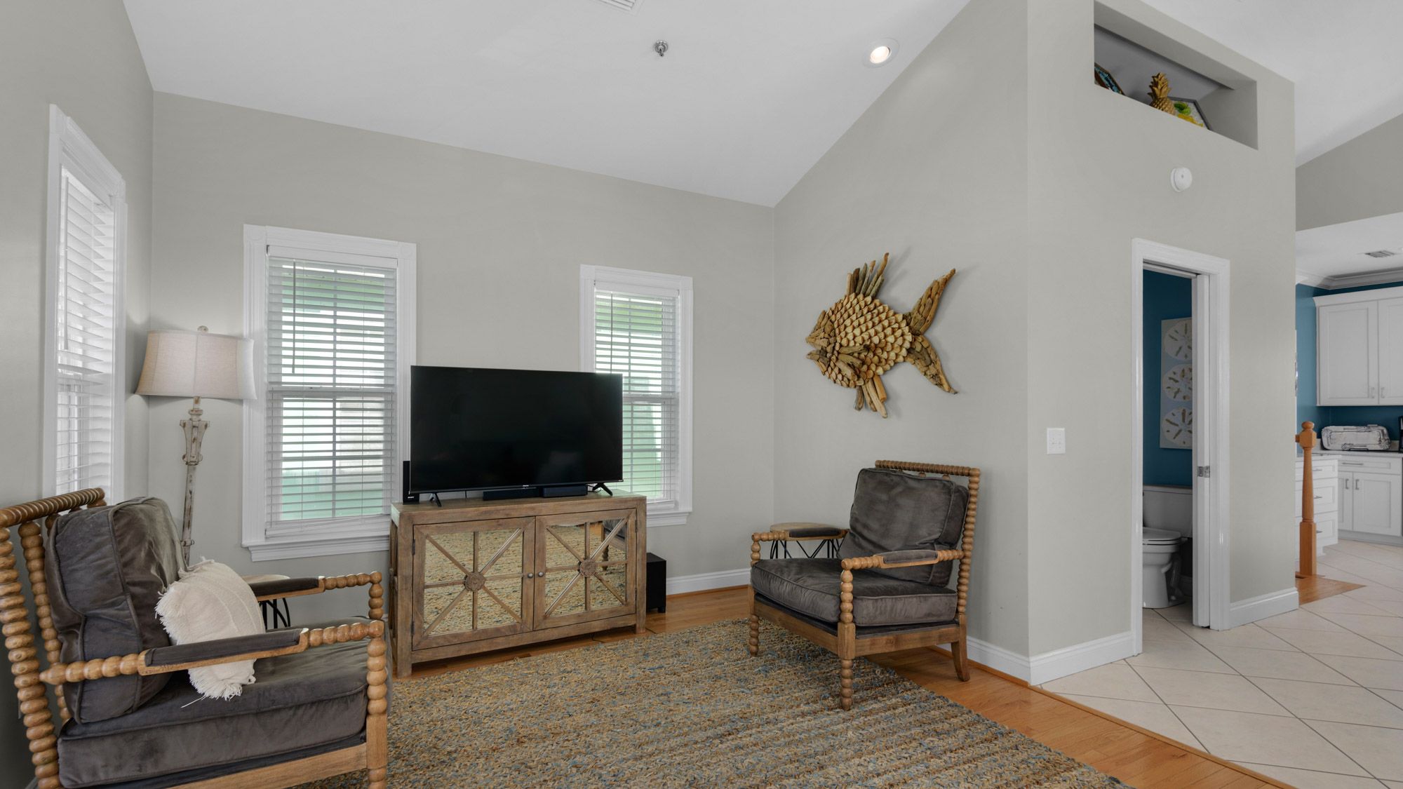 PPPP - Summertowne 10 | Living Area