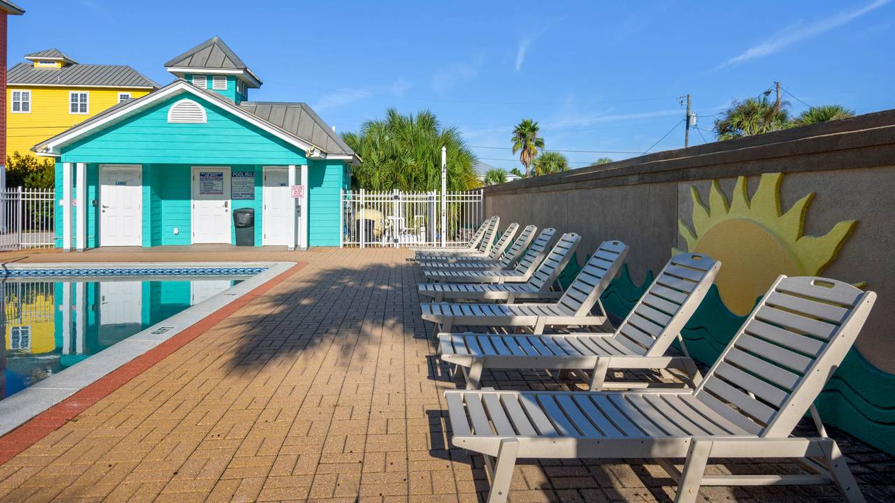 Summertowne Cottage Grounds & Amenities Summertowne Cottage Grounds & Amenities