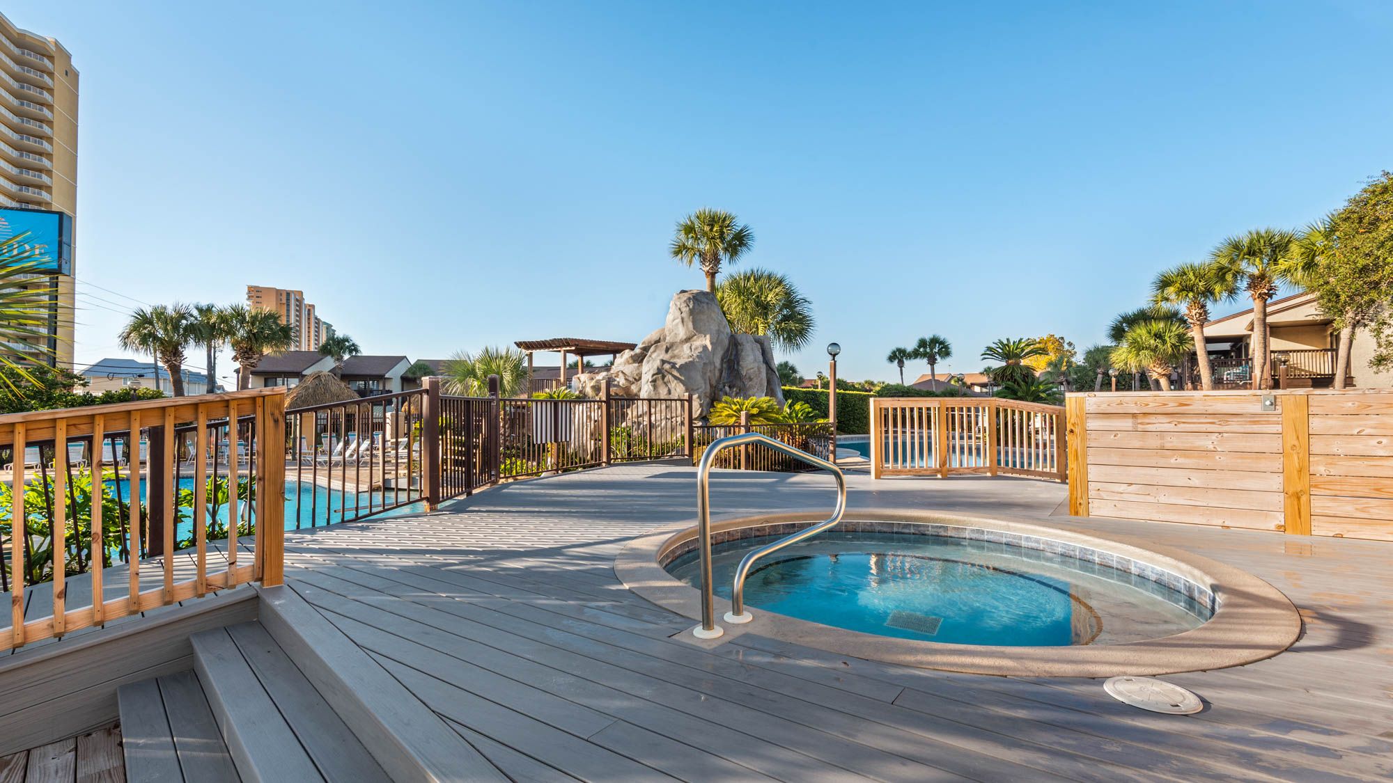 Portside Resorts Grounds & Amenities