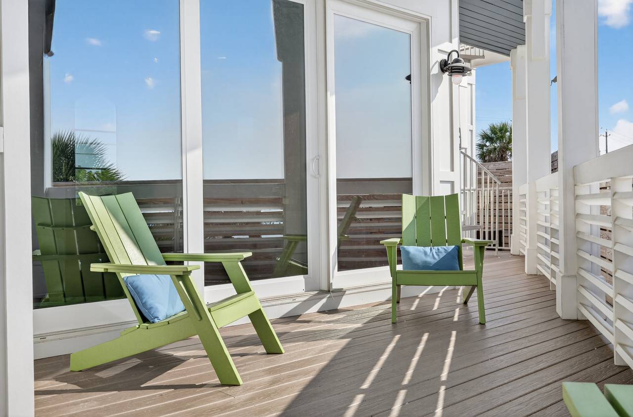 1st Floor - Deck Area 1st Floor - Deck Area