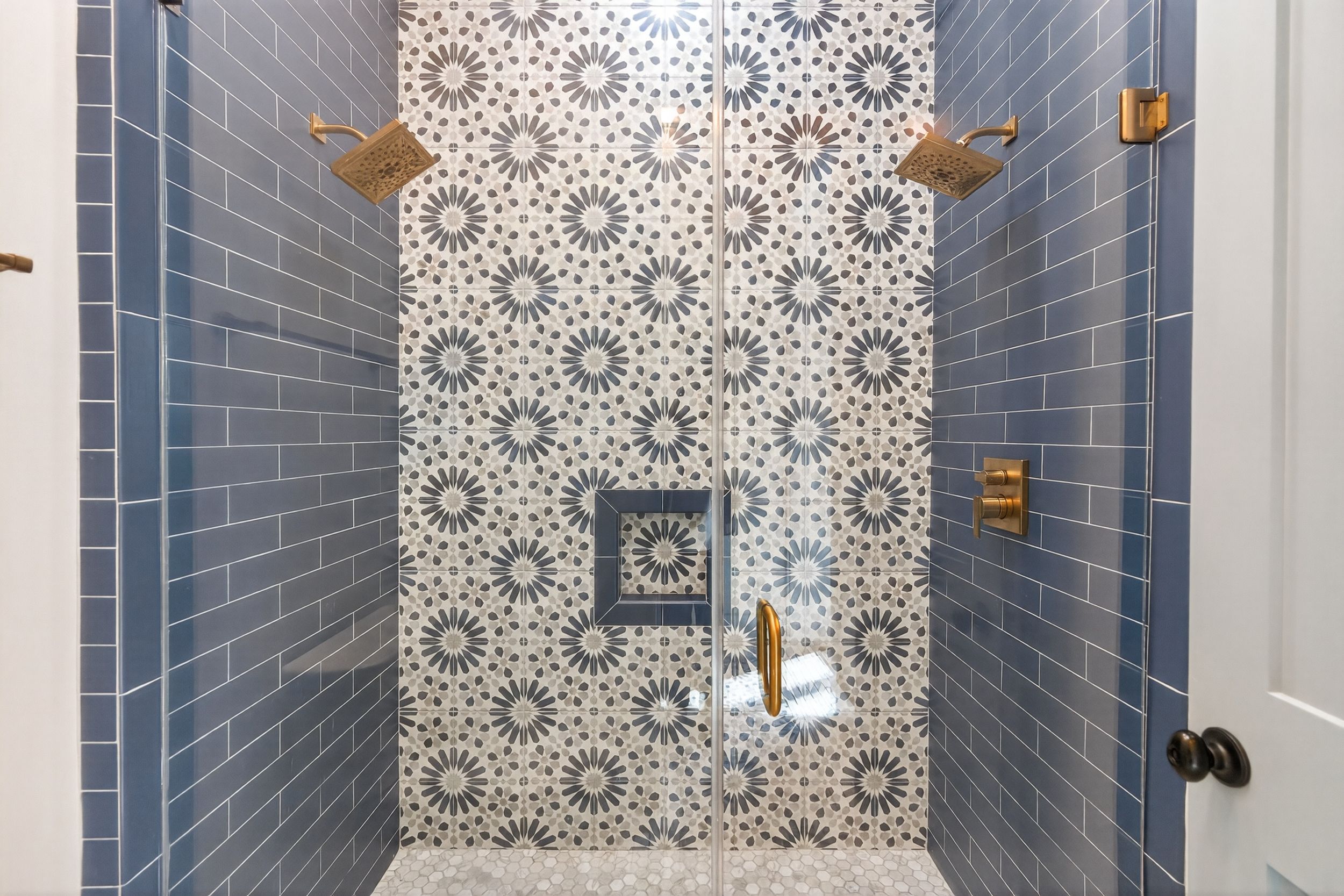 4th Floor - Bathroom